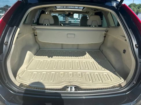 Used 2016 Volvo XC60 T5 Premier w/ Proximity Package AWD/4WD image 26