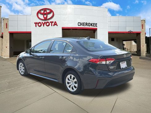 Used 2024 Toyota Corolla LE FWD image 7