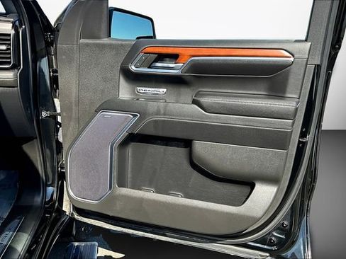 Used 2022 GMC Sierra 1500 Denali w/ Technology Package image 17