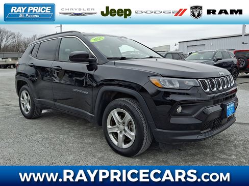 Used 2023 Jeep Compass Latitude w/ Convenience Group image 1