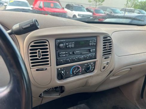 Used 2001 Ford F150 Lariat RWD image 14
