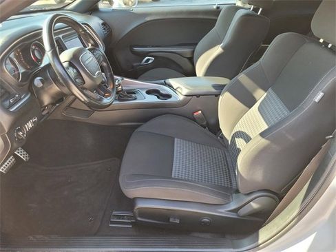 Used 2022 Dodge Challenger R/T image 10