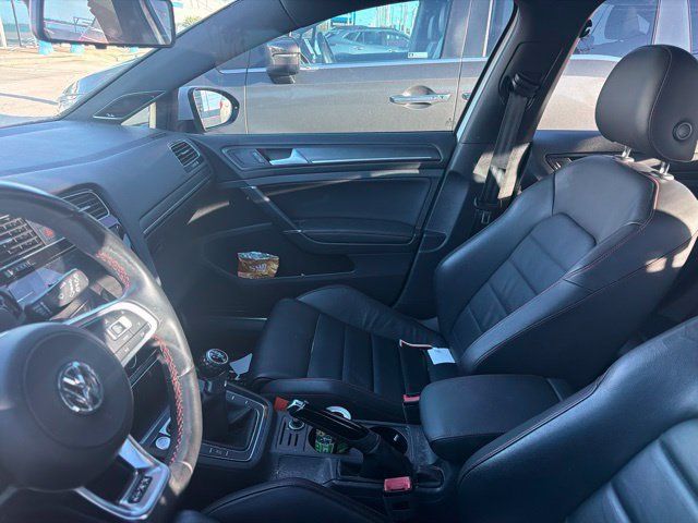 Used 2019 Volkswagen GTI SE w/ SE Experience Package FWD image 4