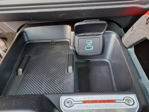 New 2025 Ford Bronco Heritage Edition image 18