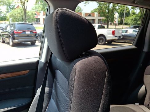 Used 2019 Honda CR-V EX image 17
