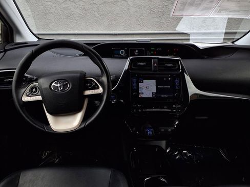 Certified 2018 Toyota Prius Three Touring image 18