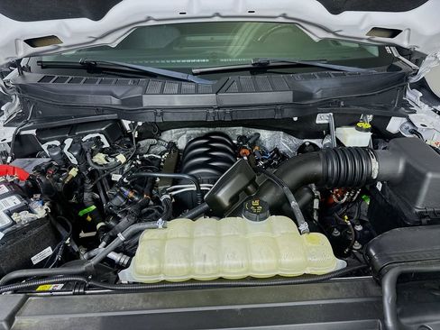 Used 2022 Ford F150 XLT w/ Equipment Group 302A High image 9