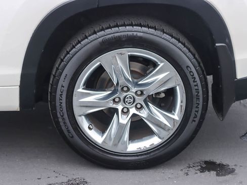 Used 2018 Toyota Highlander Limited image 10