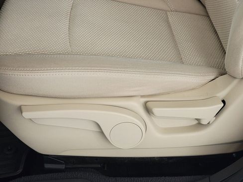 Used 2018 Subaru Outback 2.5i image 14