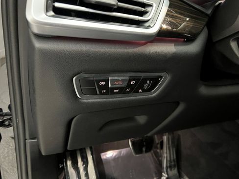 Used 2023 BMW X5 xDrive40i w/ Executive Package AWD/4WD image 32
