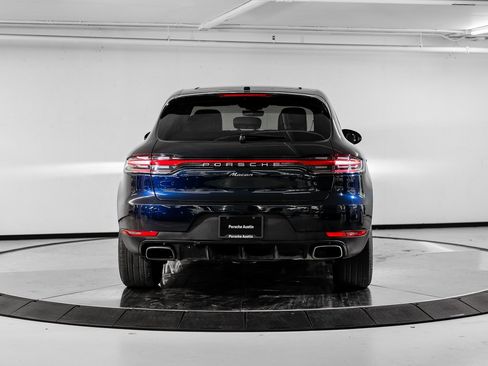 Certified 2020 Porsche Macan image 6