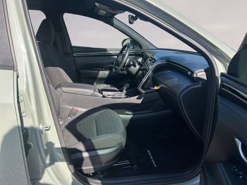 Used 2022 Hyundai Santa Cruz SEL Premium image 15