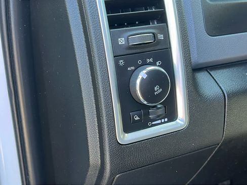 Used 2019 RAM 1500 Big Horn AWD/4WD image 23