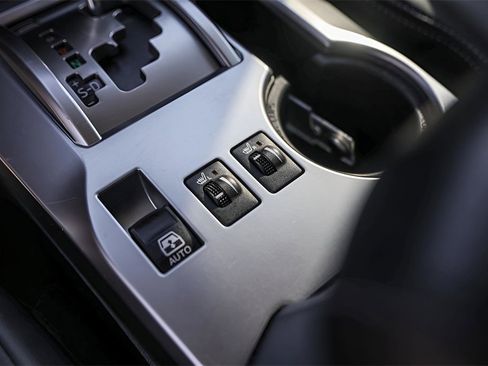 Used 2020 Toyota 4Runner SR5 Premium image 21