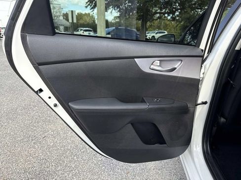 Used 2024 Kia Forte LXS w/ LXS Technology Package image 13
