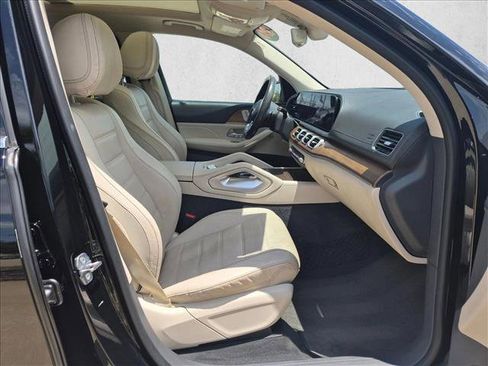 Used 2020 Mercedes-Benz GLS 450 4MATIC image 16