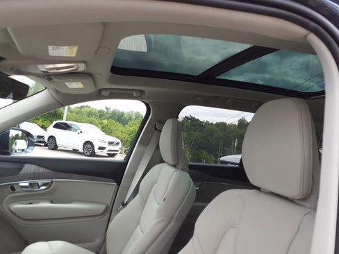 Certified 2025 Volvo XC90 T8 Plus w/ Protection Package image 11