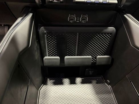 New 2026 RAM 1500 4x4 Crew Cab image 16