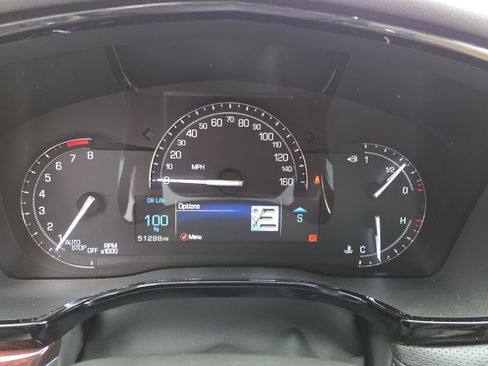 Used 2018 Cadillac XT5 Luxury w/ Driver Awareness Package image 32