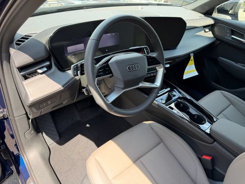 New 2026 Audi Q3 quattro 2.0T AWD/4WD image 14