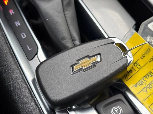 Used 2025 Chevrolet Malibu LT FWD image 35
