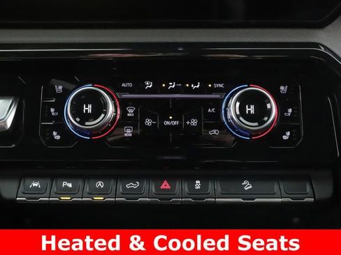 Used 2024 GMC Sierra 1500 AT4 w/ Technology Package image 4