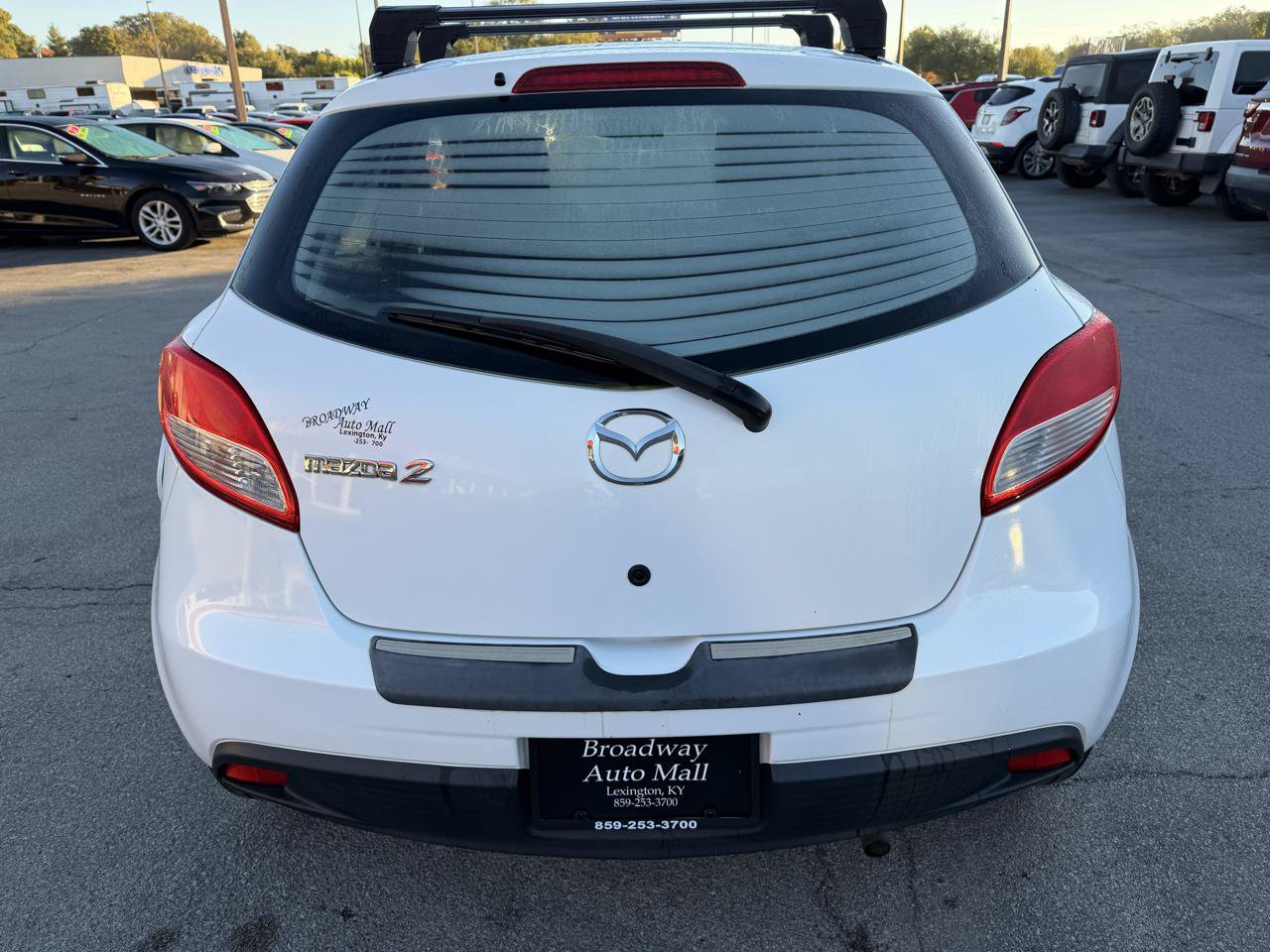 Used 2012 MAZDA MAZDA2 Sport FWD image 4