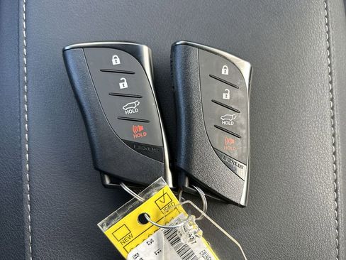 Used 2025 Lexus RX 350 w/ Convenience Package AWD/4WD image 42