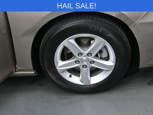 Used 2022 Chevrolet Malibu LS w/ Driver Confidence Package II image 36