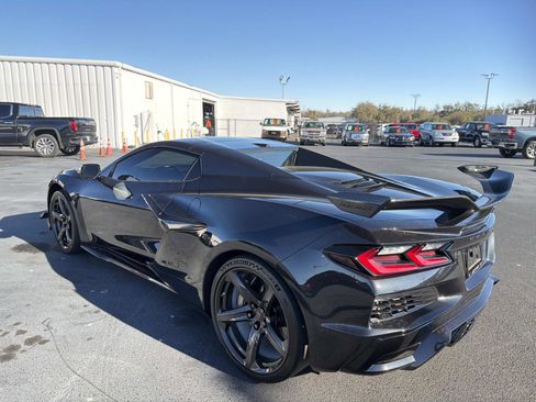 Used 2024 Chevrolet Corvette Z06 w/ Z07 Performance Package image 5