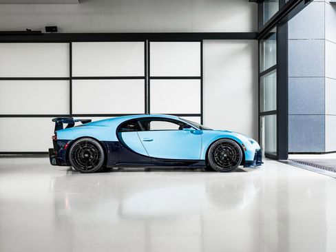 Used 2023 Bugatti Chiron Pur Sport AWD/4WD image 5