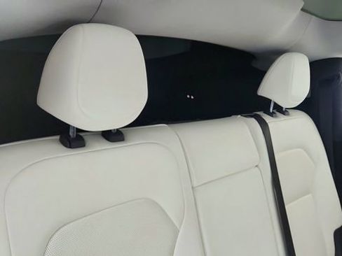 Used 2026 Tesla Model Y AWD image 25