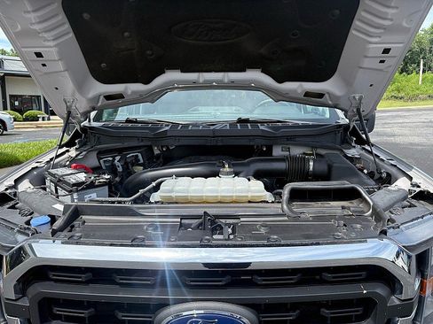Used 2023 Ford F150 XLT RWD image 14