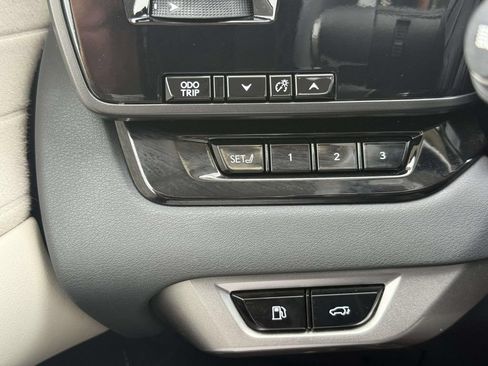Used 2023 Lexus RX 350 w/ Accessory Package (Z1) AWD/4WD image 24