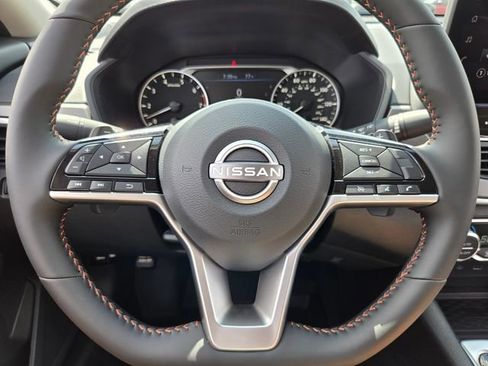 New 2026 Nissan Altima 2.5 SR FWD image 20