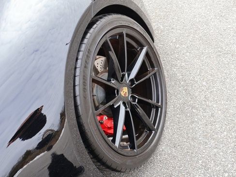 Used 2020 Porsche 911 Carrera 4S AWD/4WD image 39