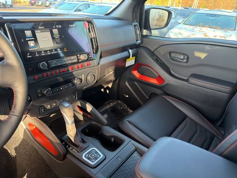 New 2026 Nissan Frontier PRO-4X w/ Pro Premium Package image 25