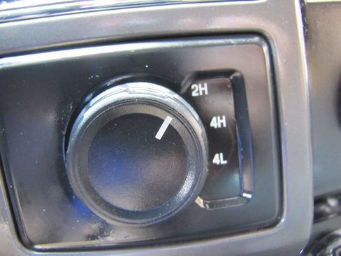 Used 2019 Ford F150 XLT image 37