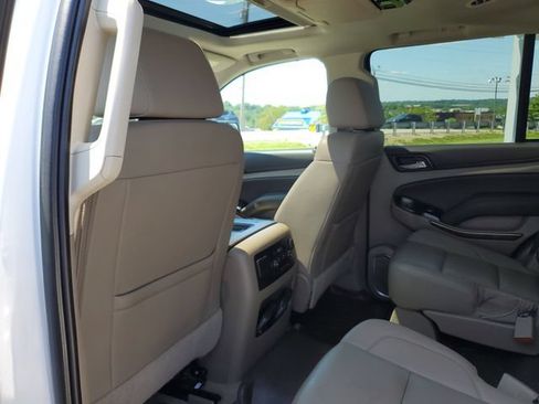 Used 2020 Chevrolet Tahoe LT AWD/4WD image 14
