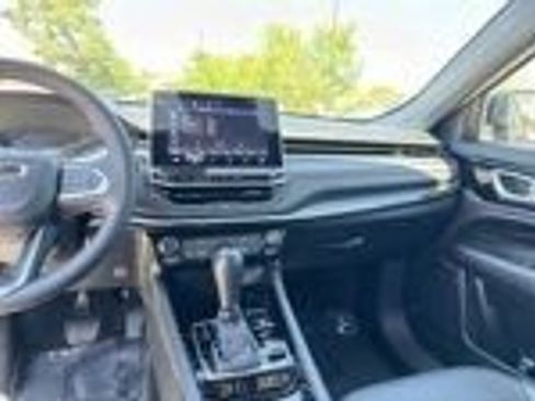 Used 2023 Jeep Compass Trailhawk AWD/4WD image 31