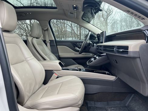 Used 2021 Lincoln Corsair Reserve w/ Equipment Group 201A image 26