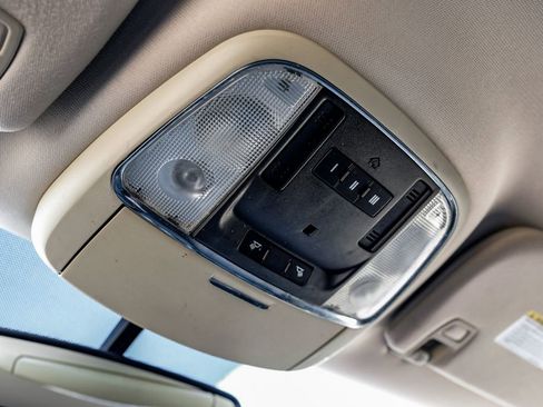 Used 2011 Jeep Grand Cherokee Laredo w/ Security & Convenience Group image 19