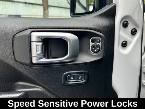 Used 2021 Jeep Wrangler Unlimited Sport w/ Sun And Sound Package AWD/4WD image 16