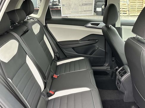 New 2026 Volkswagen Taos SEL AWD/4WD image 15