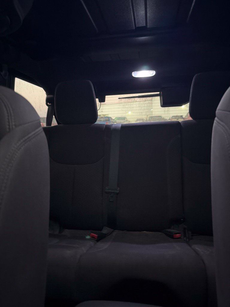 Used 2013 Jeep Wrangler Unlimited Sport AWD/4WD image 7