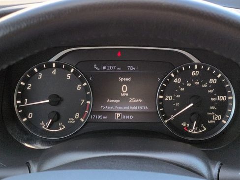 Certified 2022 Nissan Frontier SV RWD image 26