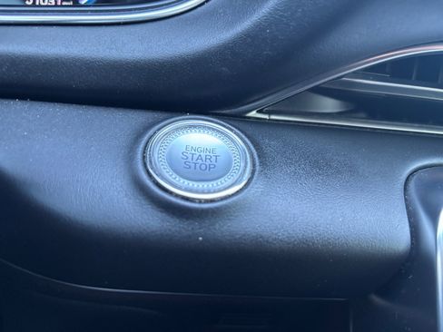 Used 2022 Genesis GV80 2.5T w/ Prestige Package 05 image 30