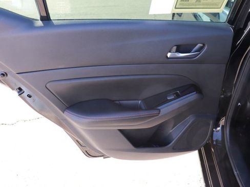 Used 2023 Nissan Altima 2.5 SR image 11