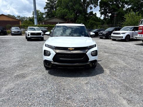 Used 2023 Chevrolet TrailBlazer ACTIV w/ Convenience Package FWD image 2