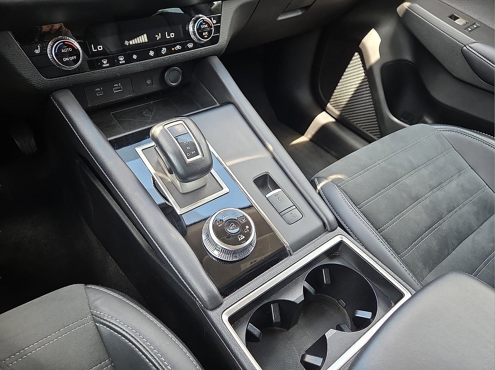 Used 2024 Mitsubishi Outlander SE AWD/4WD image 25